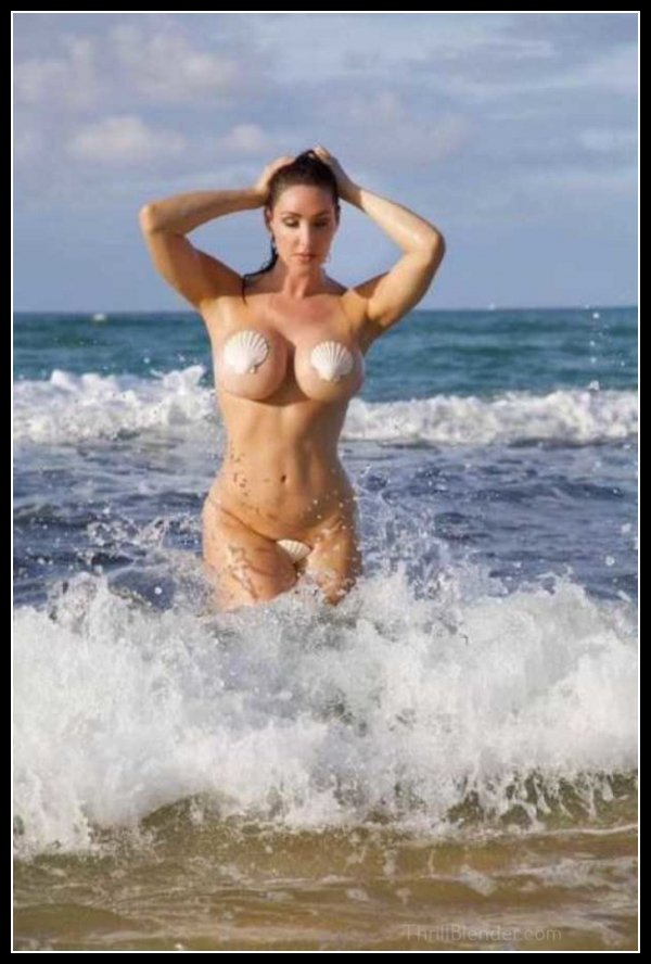 hot-girls-want-attention12