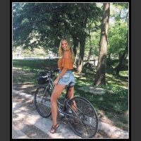 girls_on_bicycles_37