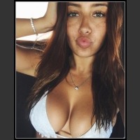 AZSAE SEIMONE modelka o pięknych, pełnych kształtach...